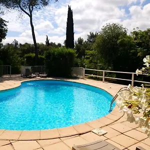 ** Hotel Le Relais Des Lavandins France